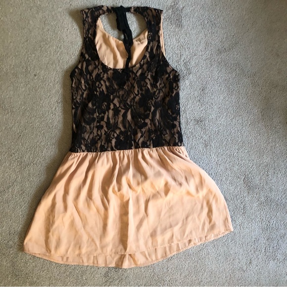 Forever21 contemporary dress with open back - Picture 3 of 4